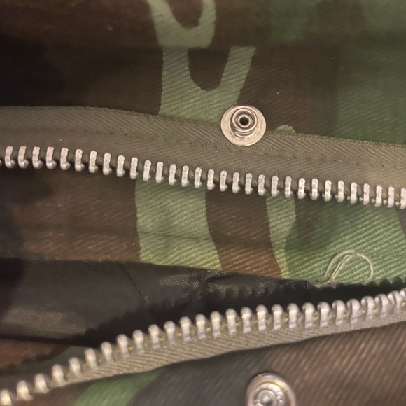 Army Camo Jacket .  Size Large. M52Q - Picture 5 of 6